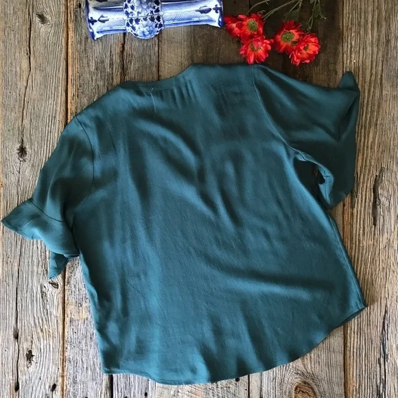Chelsea28 Ruffle Sleeve V-Neck Top Teal Size Medium - Picture 2 of 12